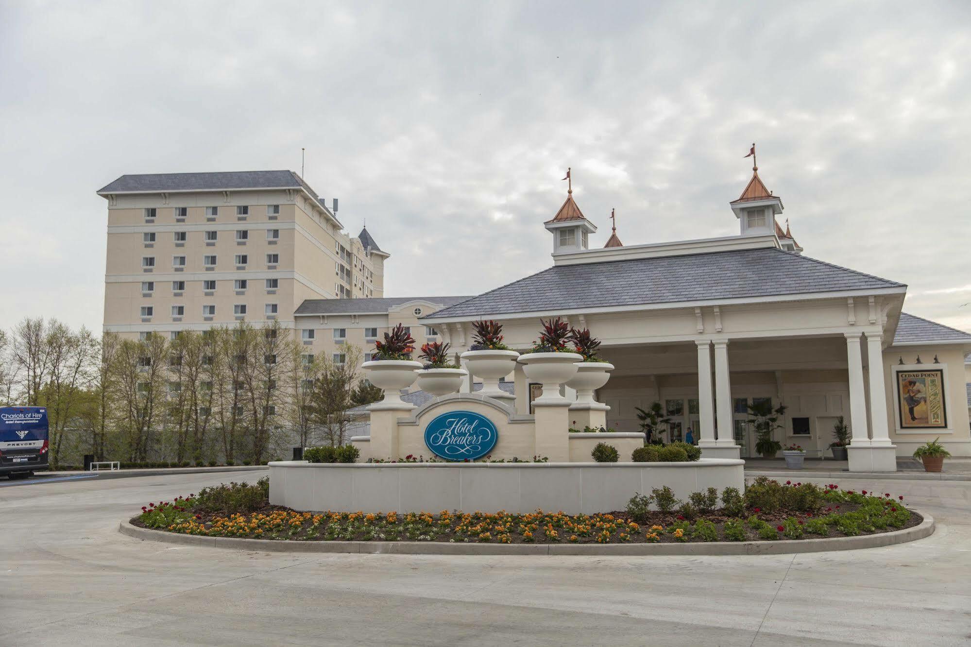 Cedar Point Hotel Breakers Sandusky Buitenkant foto